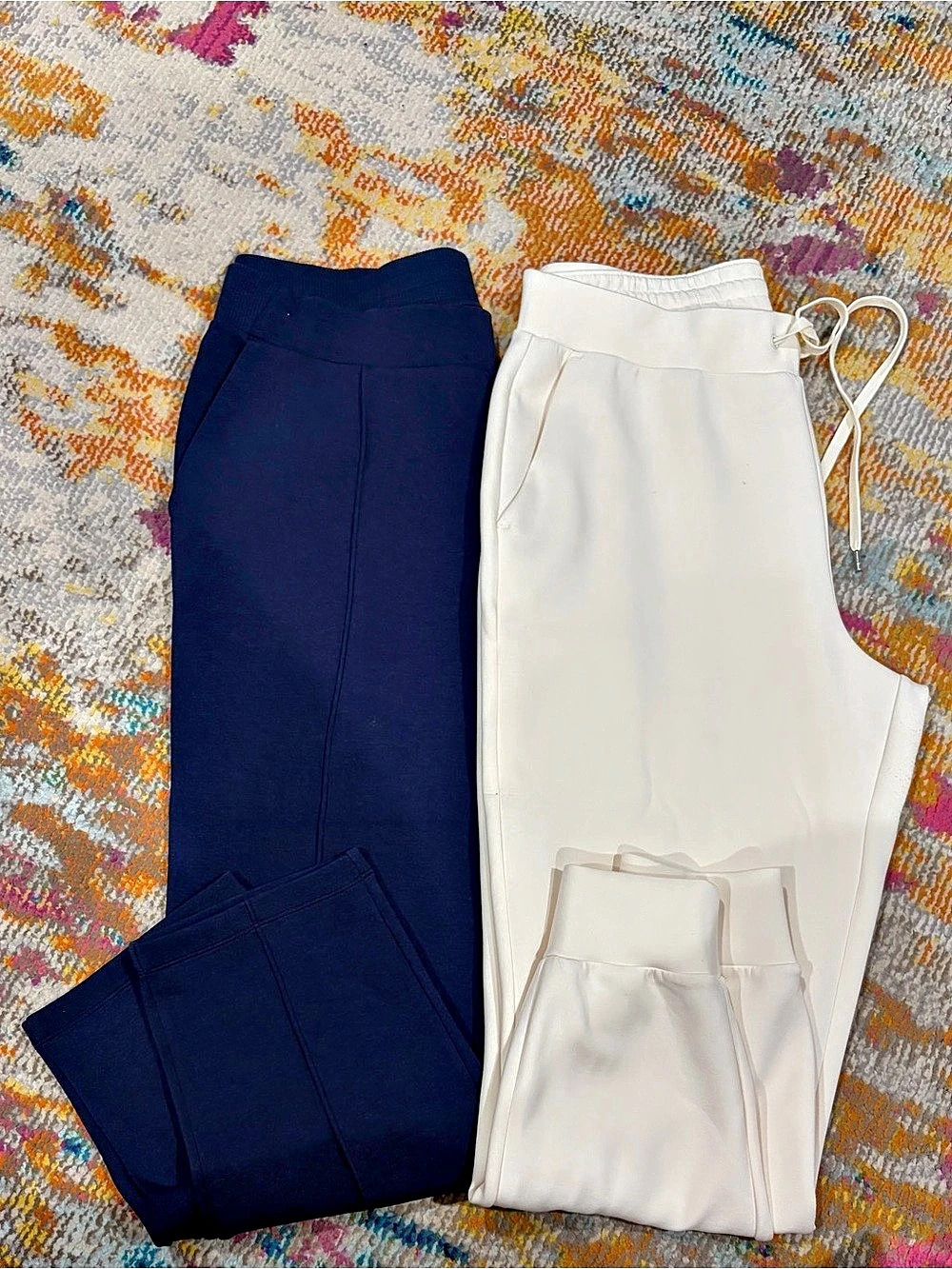Calia Color navy blue and cream joggers size Large Like New